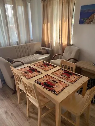 Z Ogrodkiem Jantarowa Powierzchnia 60 M2 Apartment Chłopy